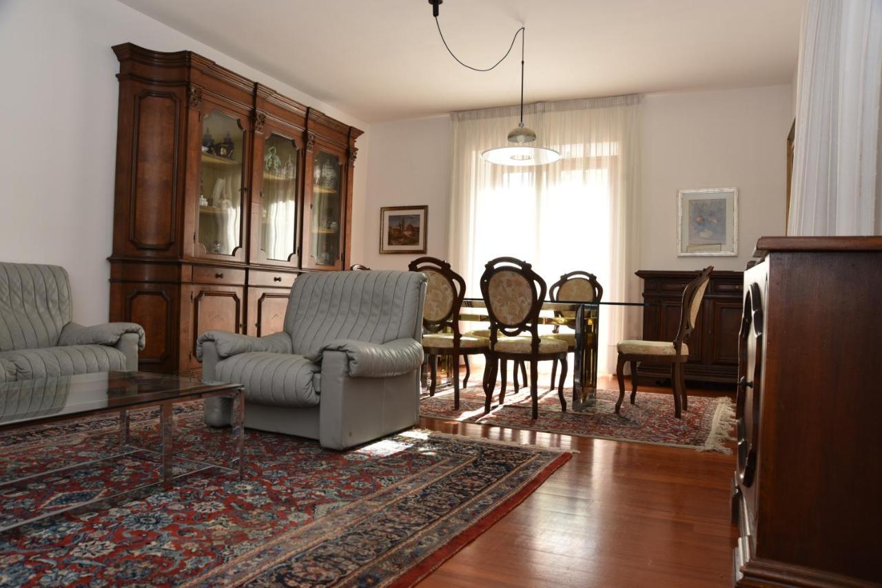B&B Le Due Isole Nuoro  Buitenkant foto